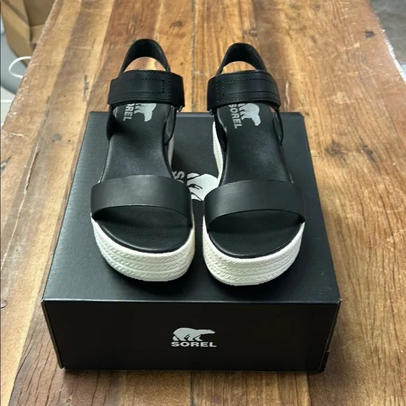 Sorel Cameron Flatform Sandal - Picture 1 of 3